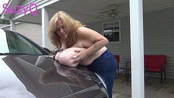 Suzie Q Has Big Boobs Picture