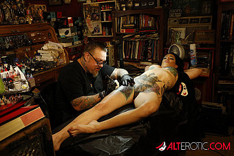 Alt Erotic Picture