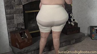 Suzie Q Has Big Boobs Picture