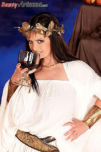 Busty Arianna Picture