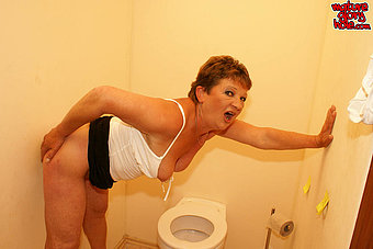 Mature Gloryhole Picture