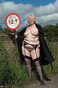 Mature eu Picture