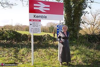 Claire Knight Picture