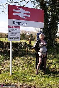 Claire Knight Picture